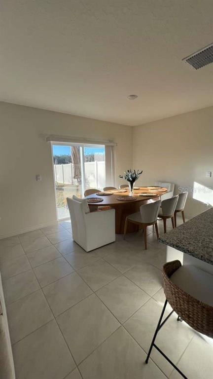 Building Photo - 654 Park Pl Blvd