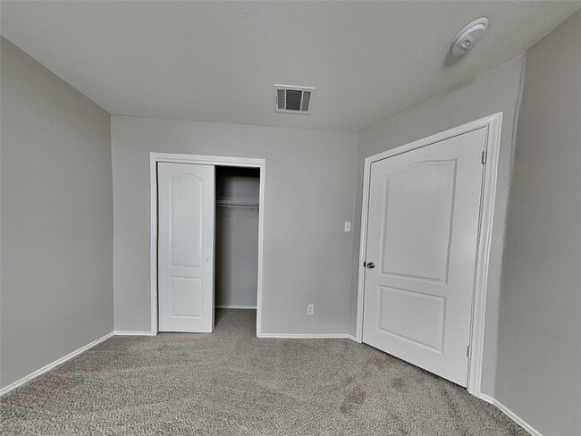 Building Photo - 310 Masonwood Dr