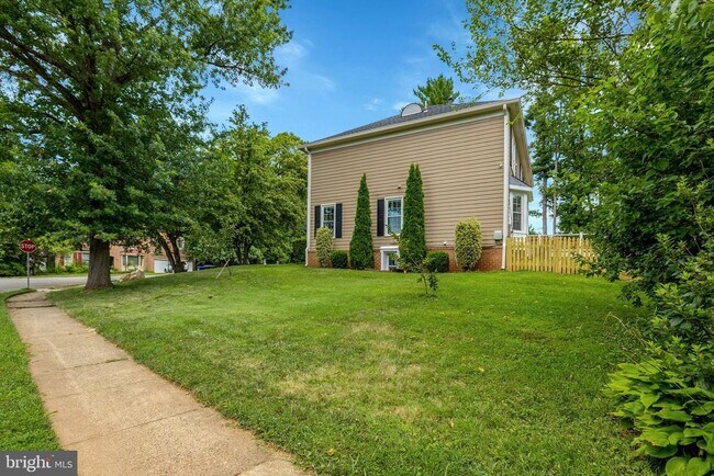 Building Photo - 8995 Parliament Dr