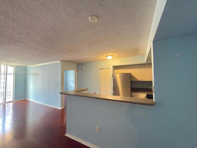 Building Photo - 1801 N Flagler Dr