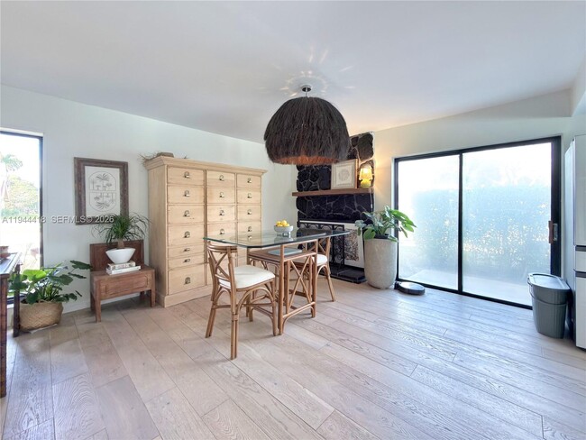 Building Photo - 760 Windtree Way