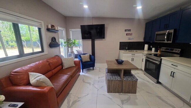 Primary Photo - 15400 SW 237th St