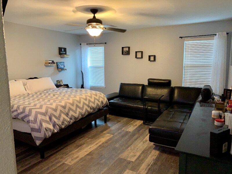 Building Photo - 16448 Cowboy Trail