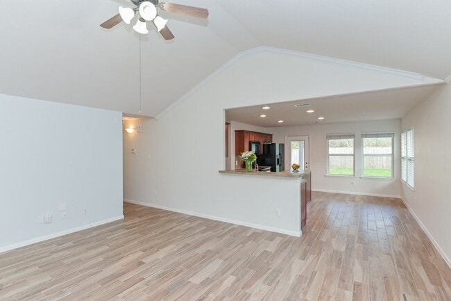 Building Photo - 4022 Mt Everest Way
