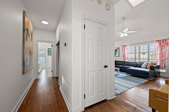 Building Photo - 4431 Luke Ave