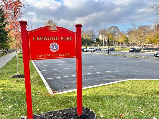 Building Photo - 153 Montgomery Ave