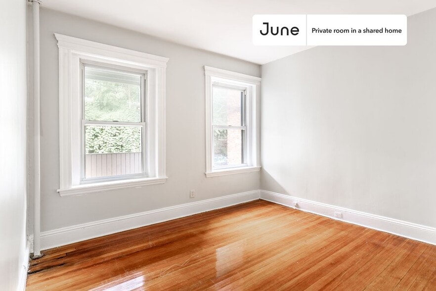 Building Photo - Room in Shared 4 bed/2 bath home in Brookline