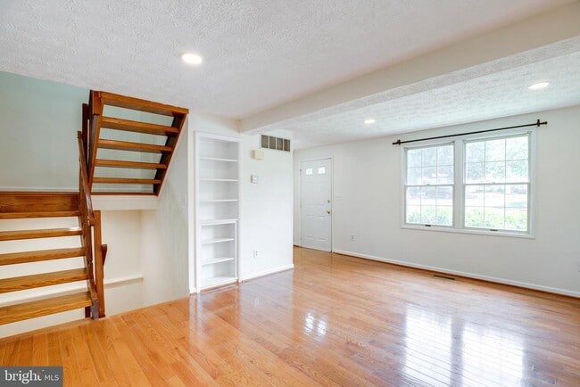 Building Photo - 1604 Barnstead Dr