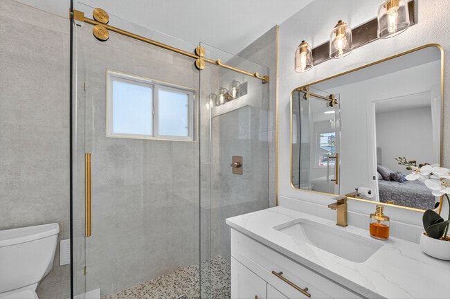 Building Photo - 1856 S Steele St