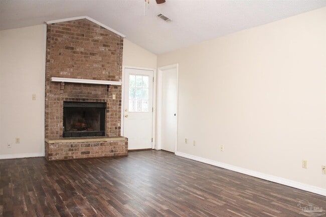 Building Photo - 7608 Wilshire Rd