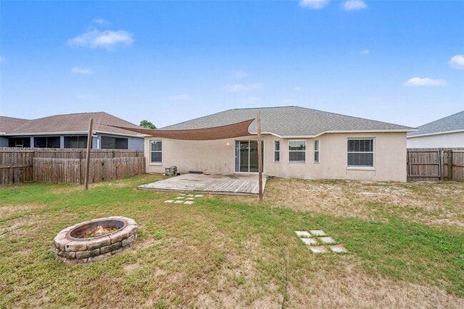 Building Photo - 865 Terranova Rd