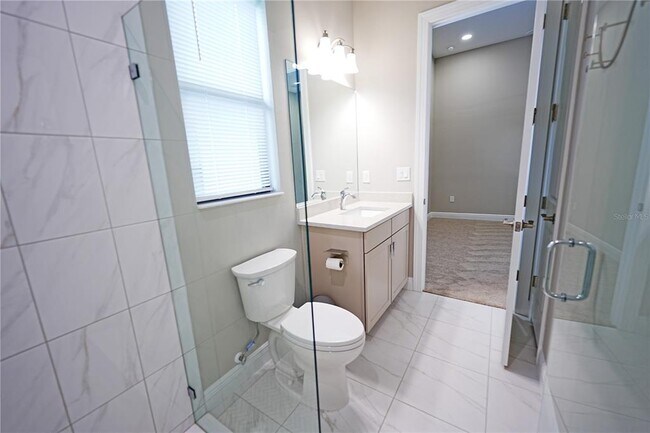 Building Photo - 9124 Bernini Pl