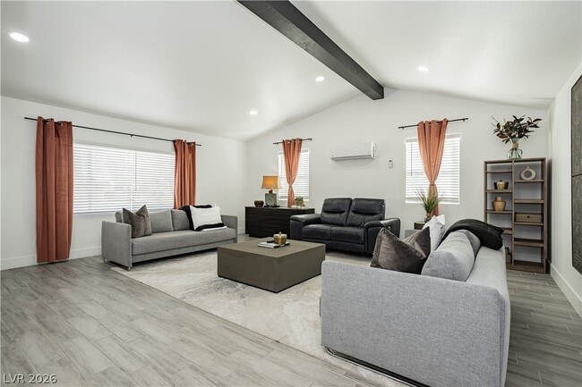 Building Photo - 1913 Birch St