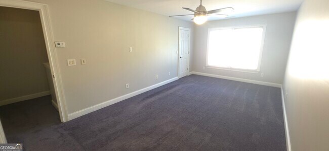 Building Photo - 1593 Park Hollow Ln NE