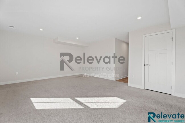 Building Photo - 2008 Old Manchester St