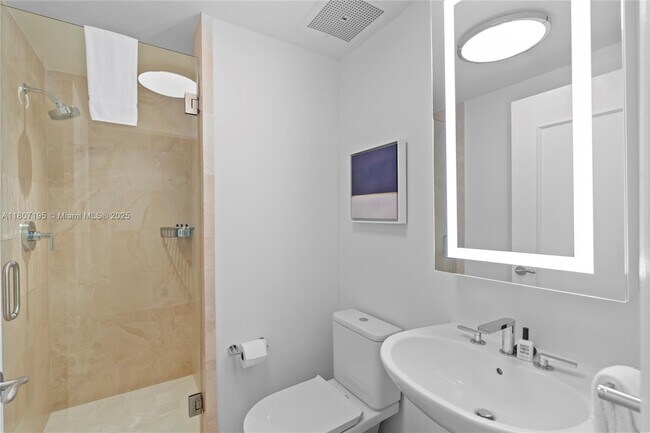 Building Photo - 4401 Collins Ave