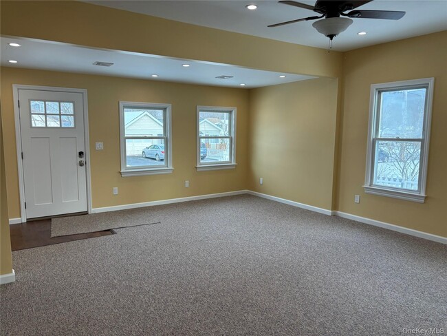 Building Photo - 45 Waterstone Rd