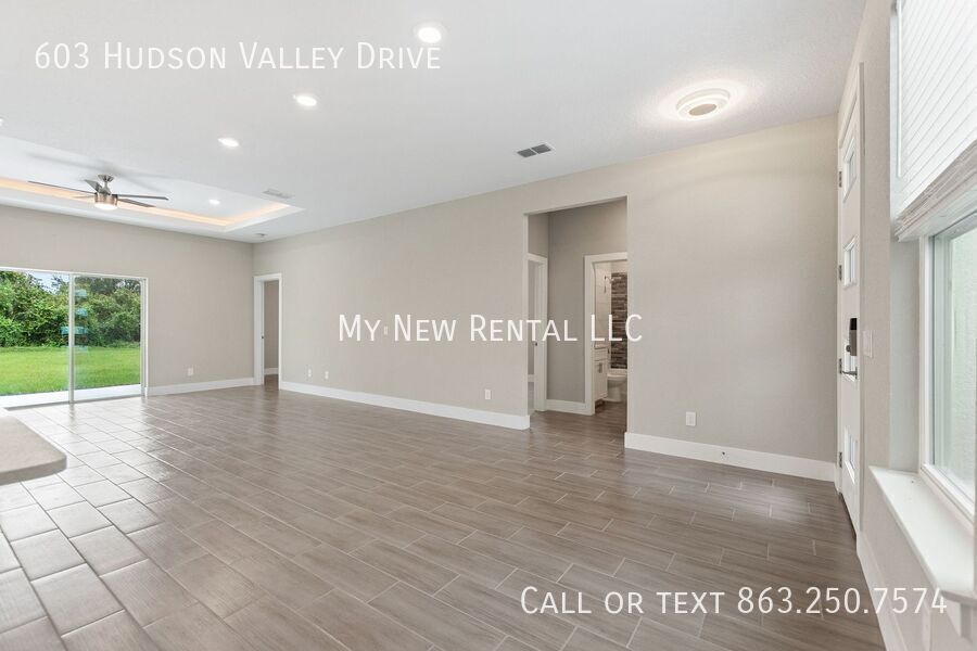 Building Photo - 603 Hudson Valley Dr