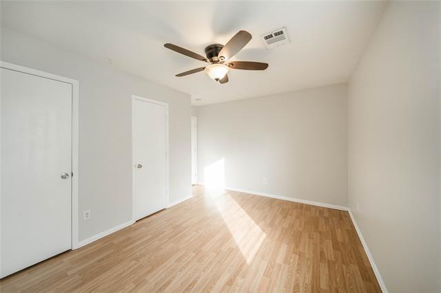 Building Photo - 2211 Lilac Cir