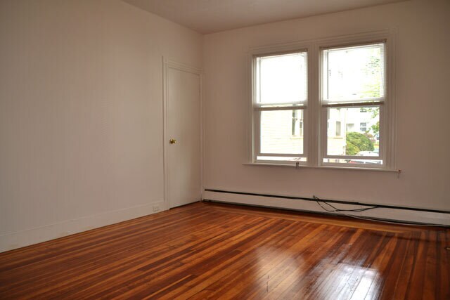 Building Photo - 78 Barnes St