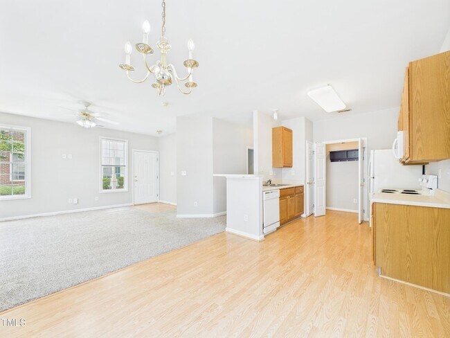 Building Photo - 2111 Kudrow Ln