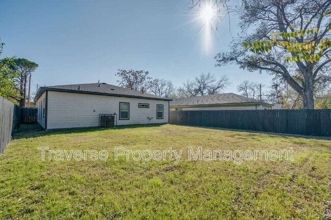 Building Photo - 3707 Penelope St