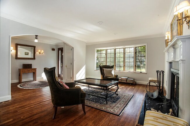 Building Photo - 177 Puritan Dr