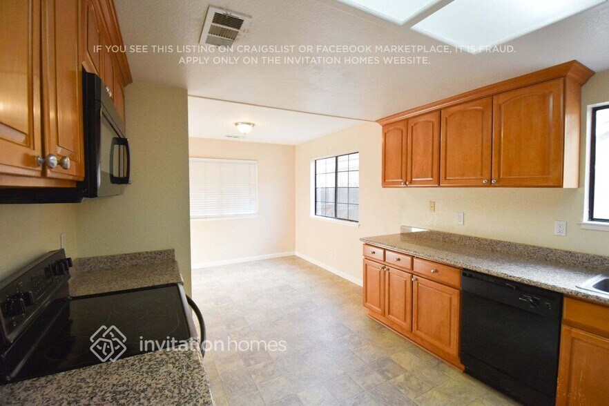 Building Photo - 1837 Babbe St