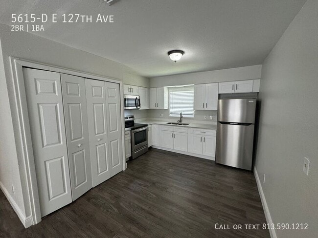 Building Photo - 5615-D E 127th Ave