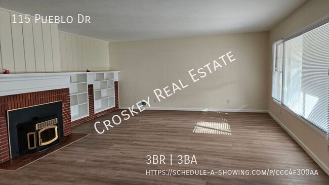 Building Photo - Move in ready! Remodeled home with large b...