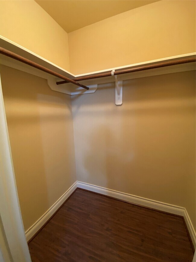 Building Photo - 25503 Lockspur Dr
