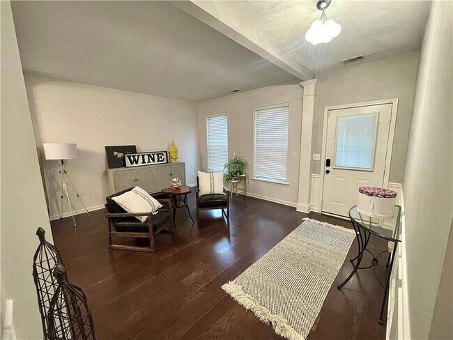 Building Photo - 2584 Alvecot Cir SE