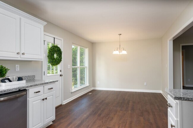 Building Photo - Gorgeous Home in Odenville! Fresh, Modern ...