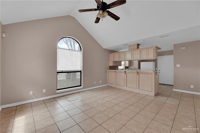 Building Photo - 14 Tampa St