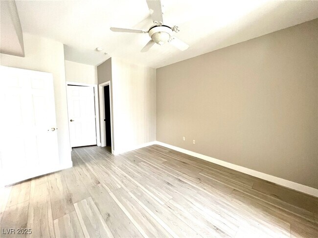 Building Photo - 7135 S Durango Dr