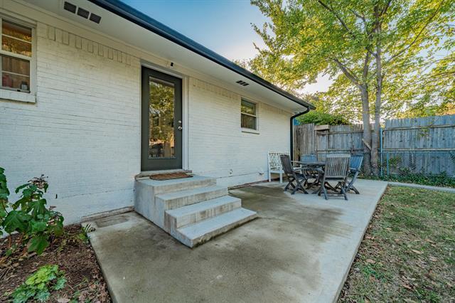 Building Photo - 3211 Crest Ridge Dr