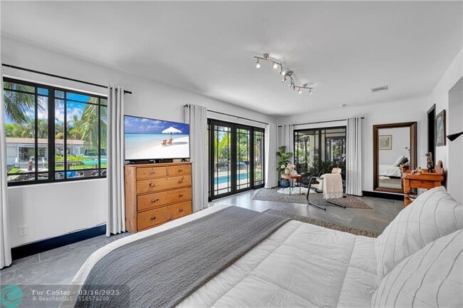 Building Photo - 1200 Guava Isle