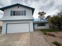 Building Photo - A Fabulous 4 Bedroom Home in Highland Hills