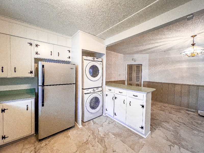 Building Photo - 715 E 58th St