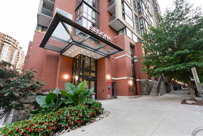 Building Photo - 1510 Clarendon Blvd