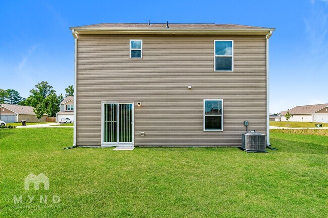 Building Photo - 265 Royal Mdw Dr