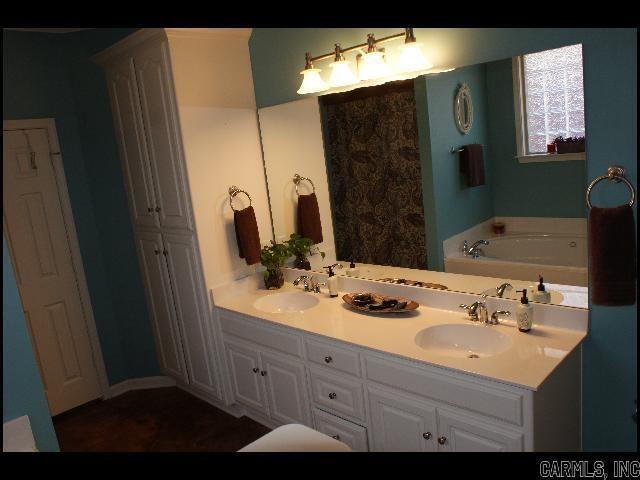 Building Photo - 7385 W Ridge Cir