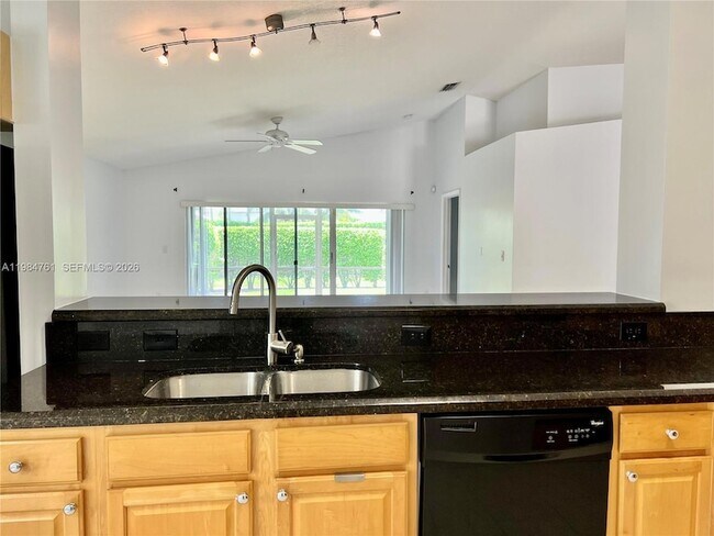 Building Photo - 11854 SW 8th St