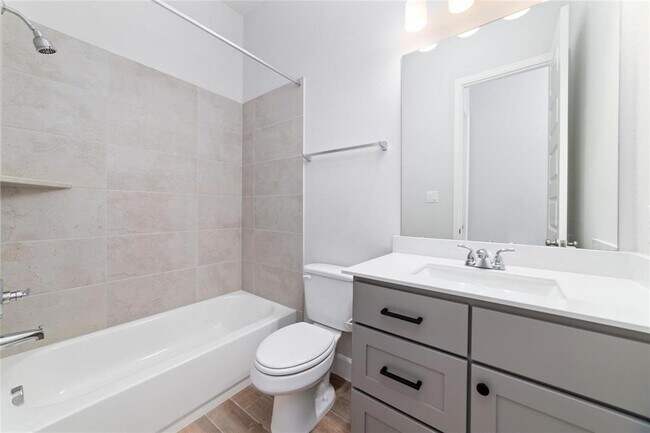 Building Photo - 624 Cape Capri Dr