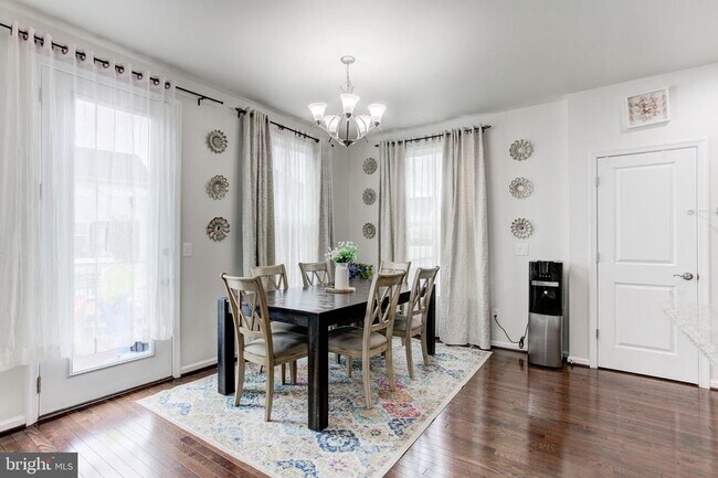 Building Photo - 22800 Bubbling Brook Dr