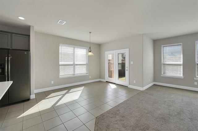 Building Photo - 6401 Longhorn Herd Ln