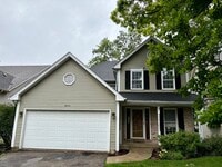 Building Photo - 244 Knoll St