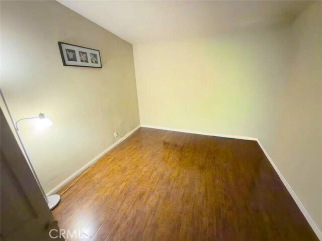 Building Photo - 1998 Wright St