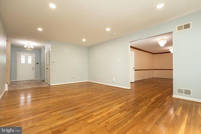Building Photo - 11506 Karen Dr
