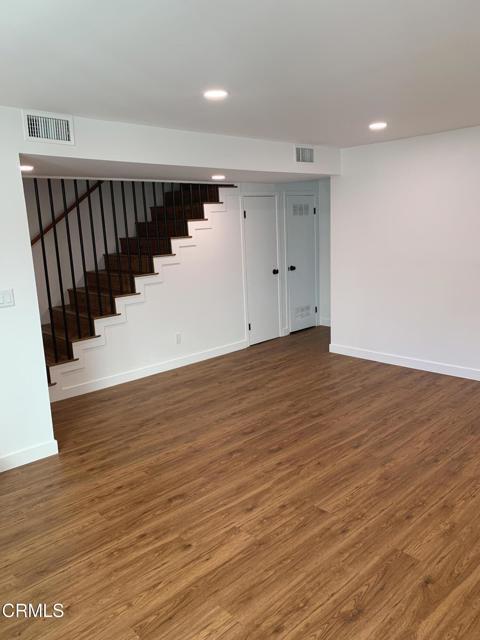 Building Photo - 4053 Rosemont Ave